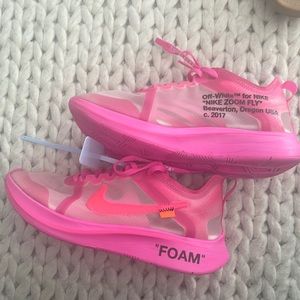 Nike x Off White Zoom Fly 7